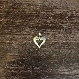 ❤️ James Avery Vintage Heart Scroll Charm ❤️